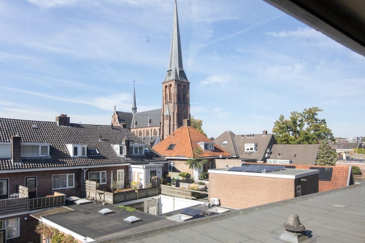 Foto 12 van Den Heuvel 104