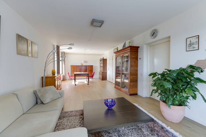 Foto 20 van Den Heuvel 104