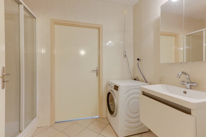 Foto 25 van Den Heuvel 104