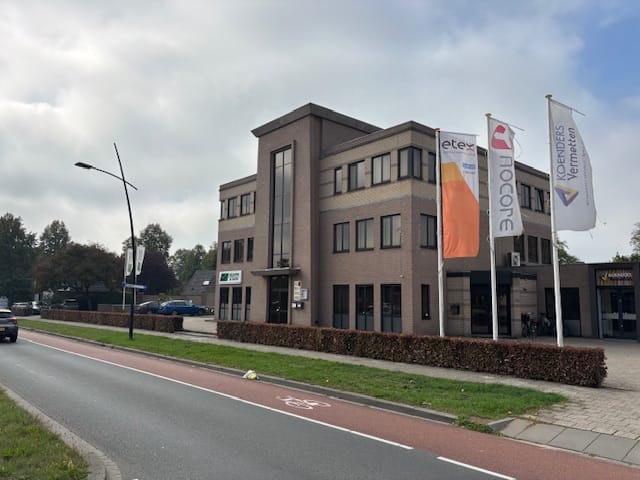 Bekijk foto 3 van Velmolenweg 85