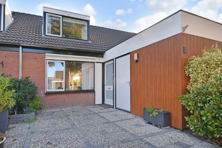 Foto 1 van Keurmeesterstraat 5