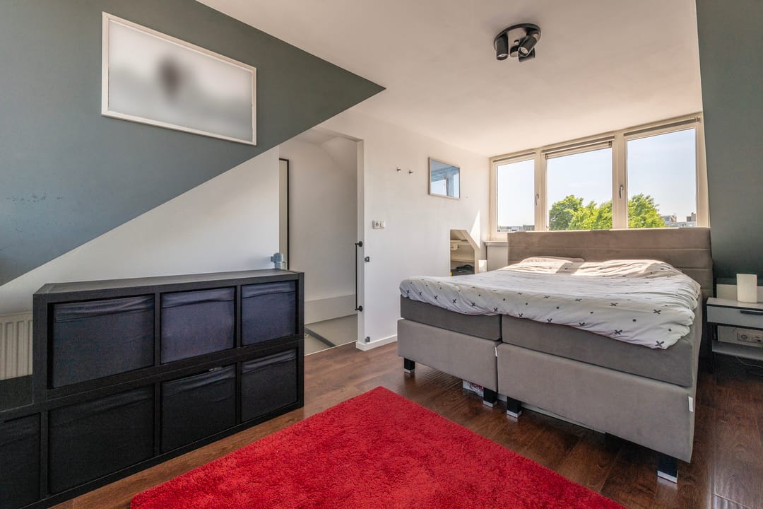 Photo 22 of Leliestraat 11