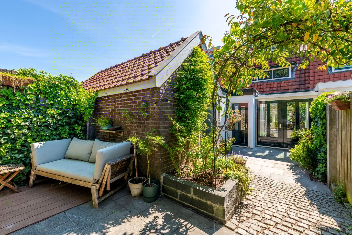 Photo 25 of Leliestraat 11