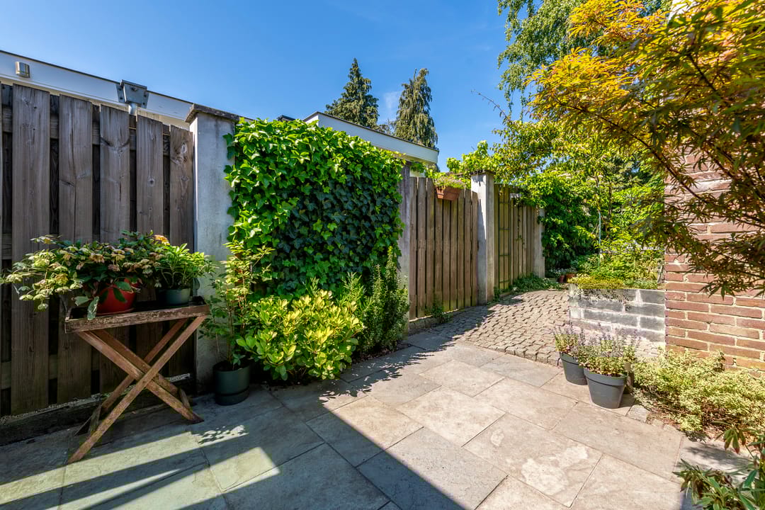 Photo 31 of Leliestraat 11