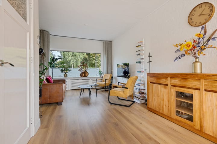 Photo 8 of Emmastraat 9