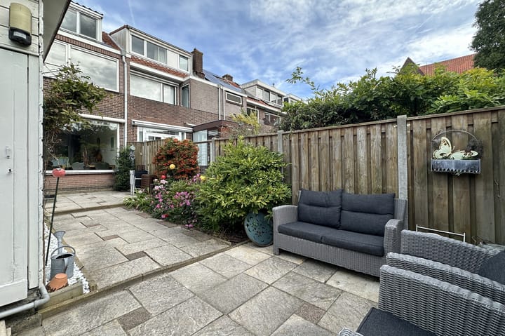 Photo 28 of Emmastraat 9