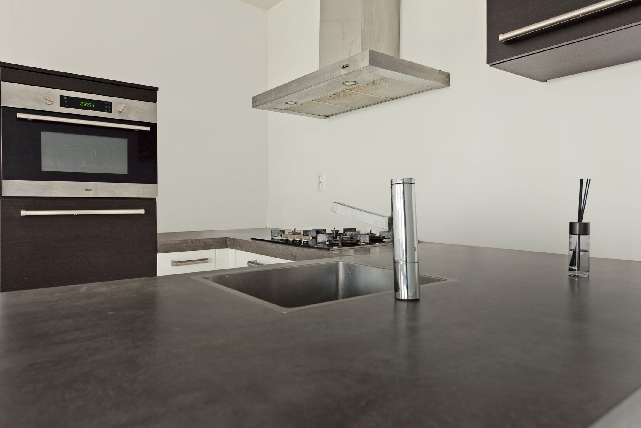 Foto 6 van Baak van Katwijk 142