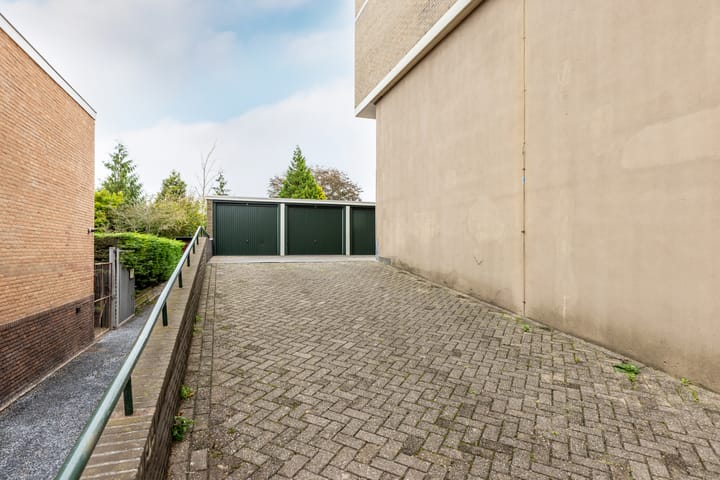 Foto 24 van Kerklaan 18