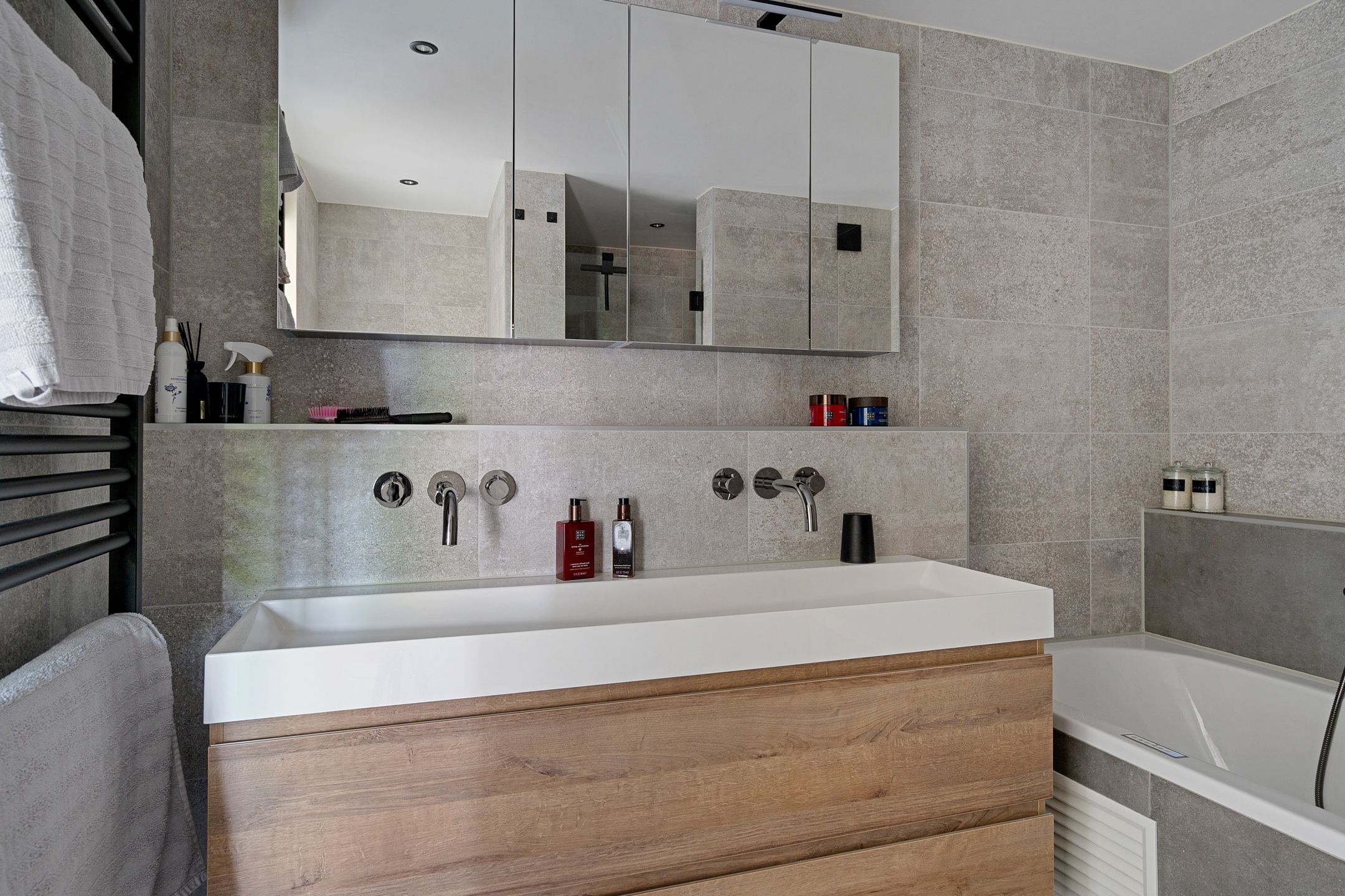 Photo 15 of Venezuelastraat 49