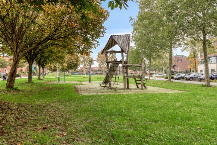 Foto 34 van Burgplantsoen 50