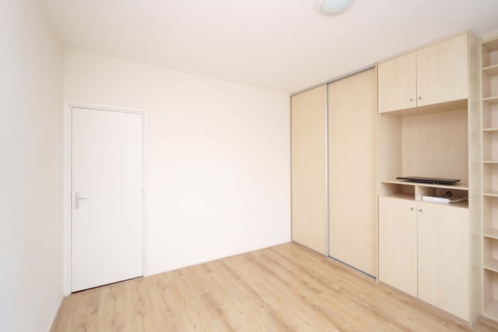 Photo 9 of Landréstraat 1057