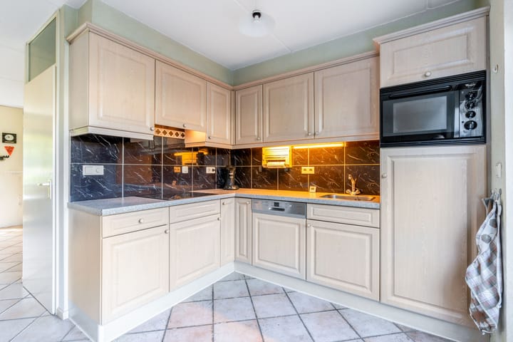 Foto 10 van Bijsterveldenlaan 352