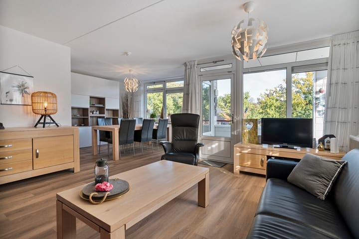 Photo 2 of Lesturgeonplein 26