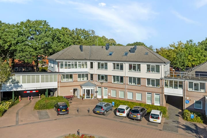 Photo 7 of Lesturgeonplein 26