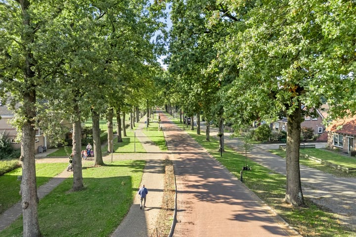 Photo 13 of Lesturgeonplein 26