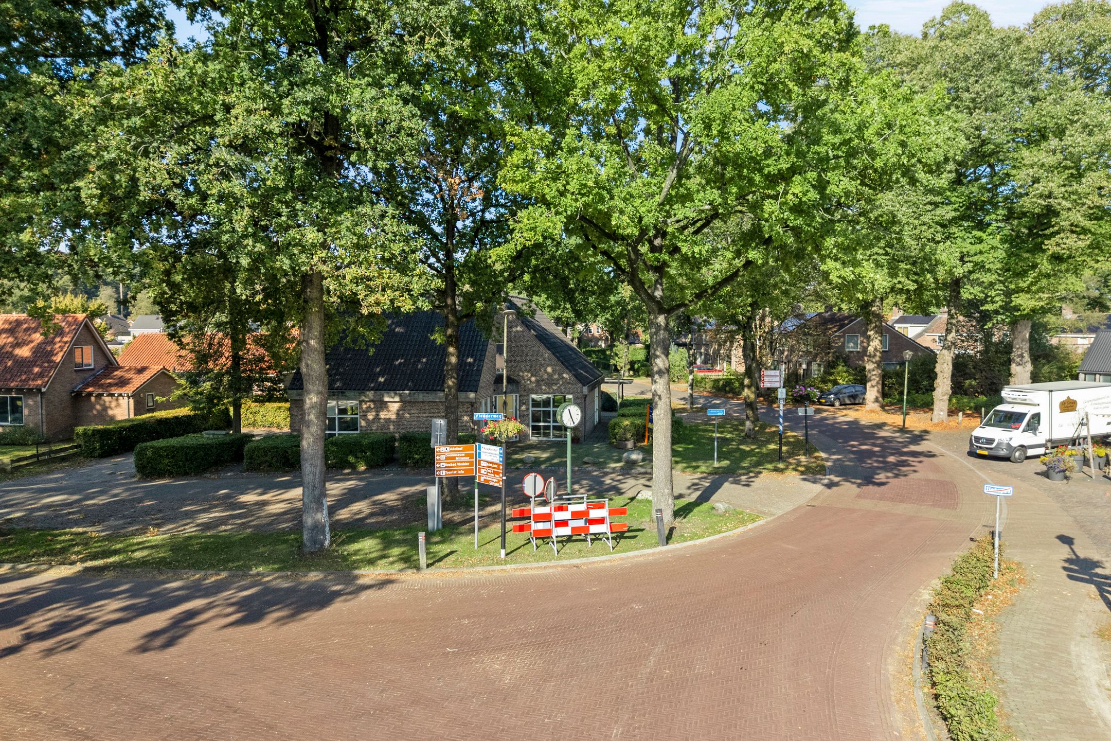 Foto 12 van Lesturgeonplein 26