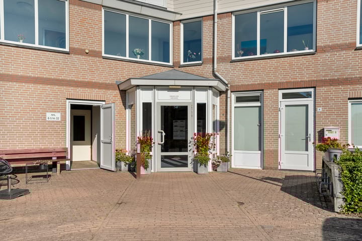 Photo 17 of Lesturgeonplein 26