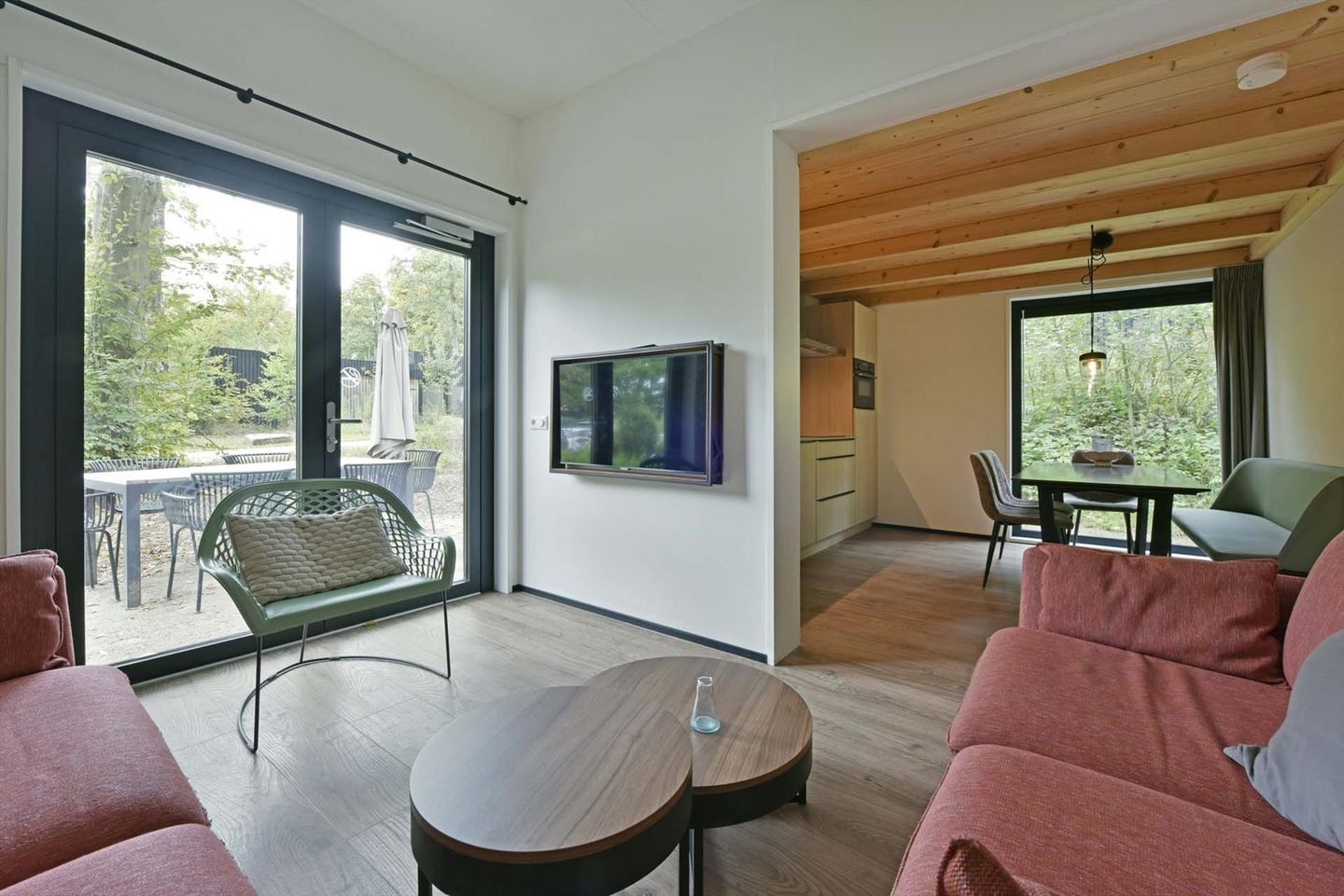 Photo 5 of Euverem 52-52