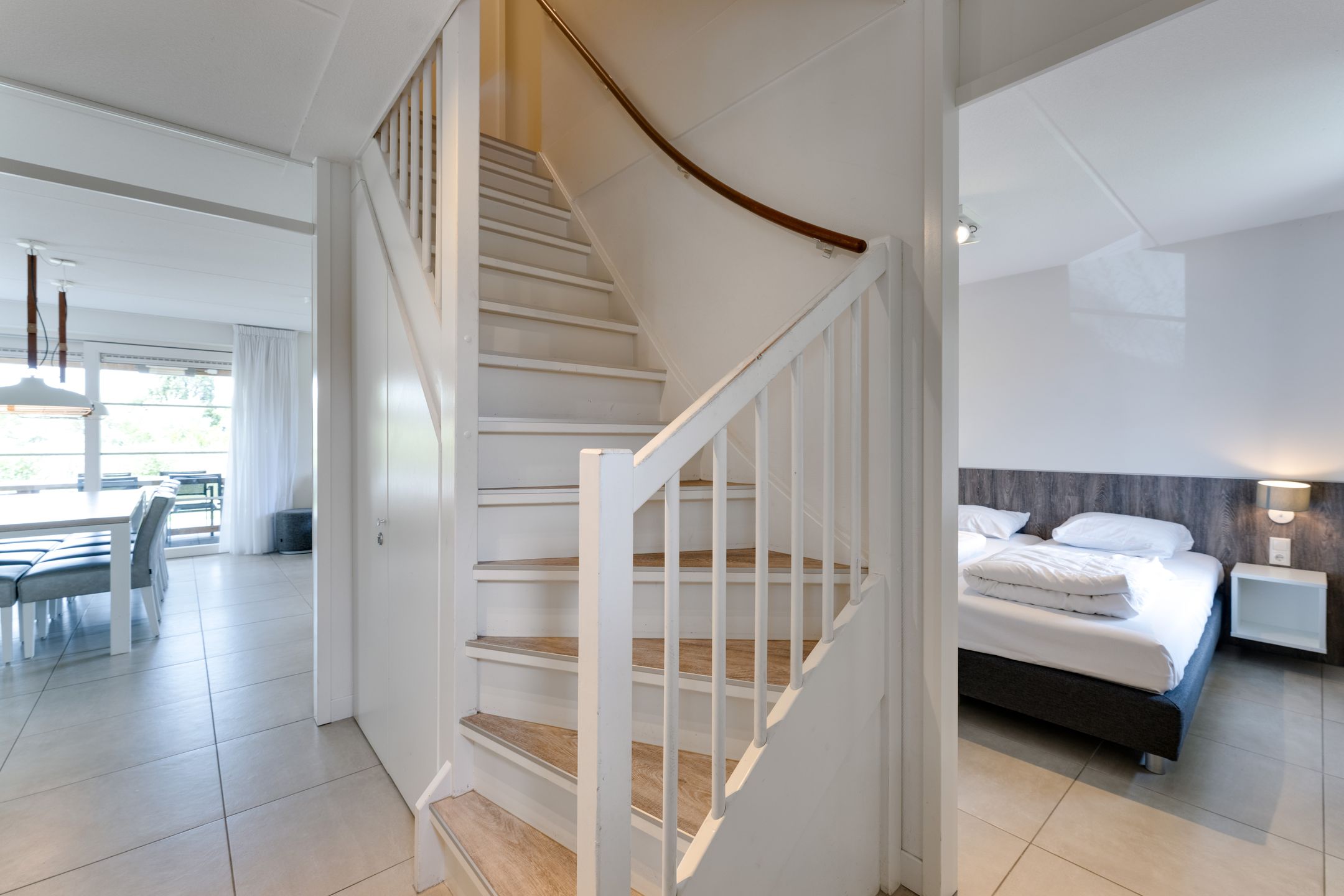 Photo 9 of Zeedijk 24-353