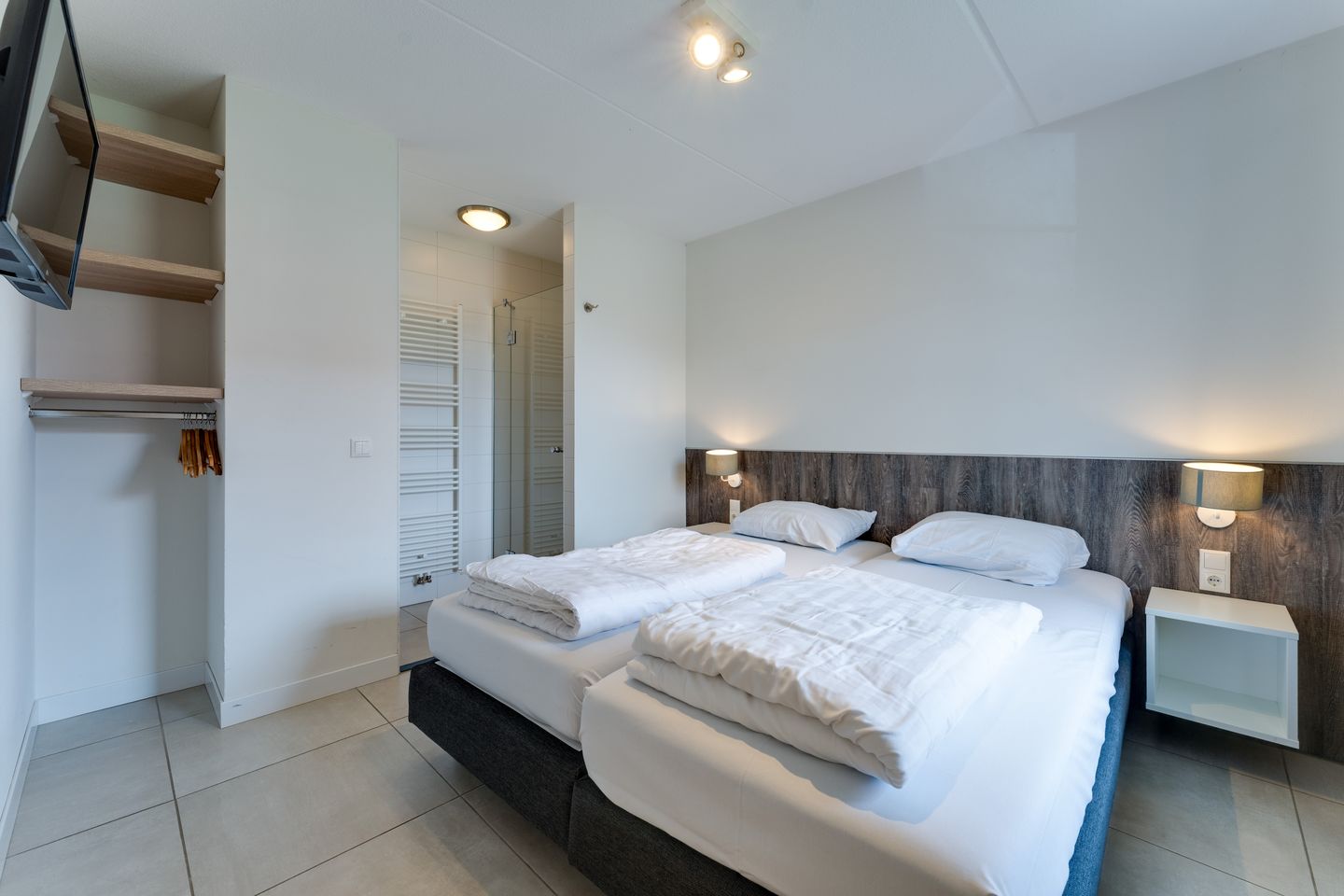 Photo 10 of Zeedijk 24-353