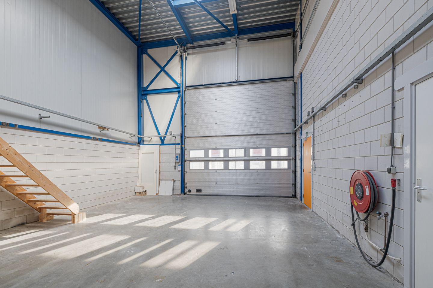 Bekijk foto 3 van Dotterbloemstraat 13