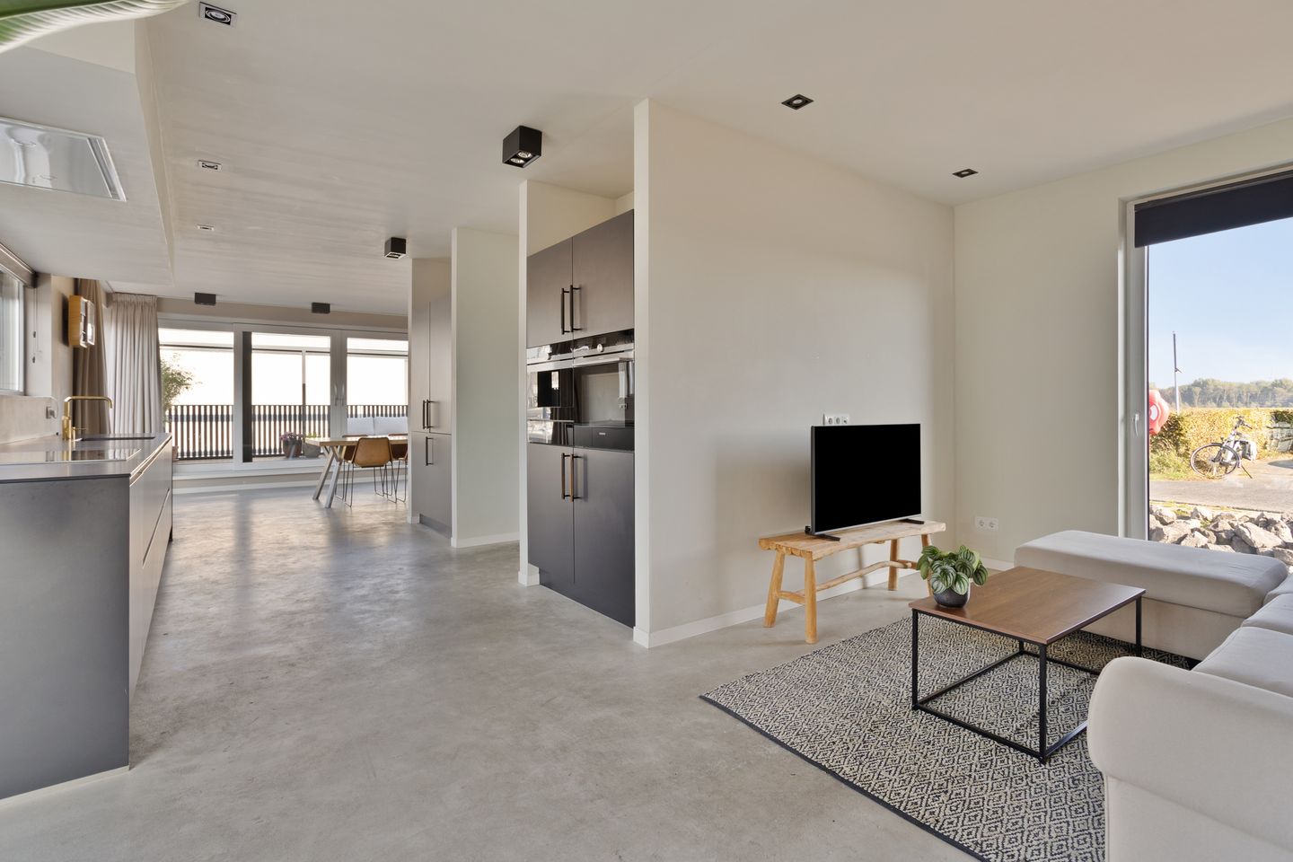 Photo 10 of Zuiderzeekade 7