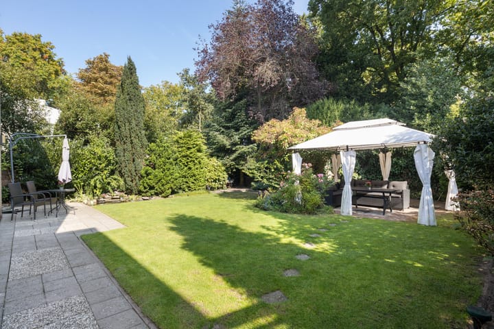 Foto 23 van Professor Oudstraat 2