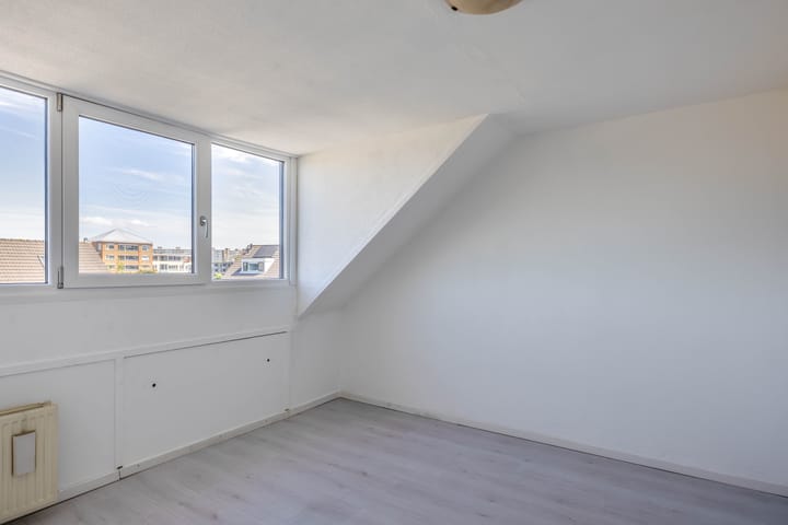 Foto 32 van Bizetstraat 4