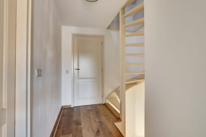 Photo 17 of Paterstraat 22