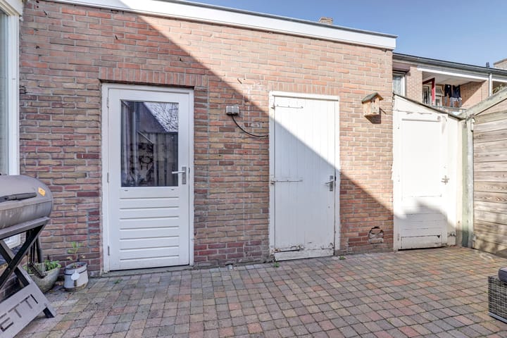 Photo 33 of Paterstraat 22