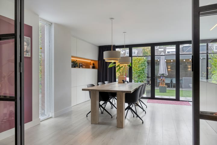 Photo 8 of Stijn Streuvelslaan 10