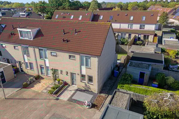 Foto 4 van Van Leeuwtemarke 14