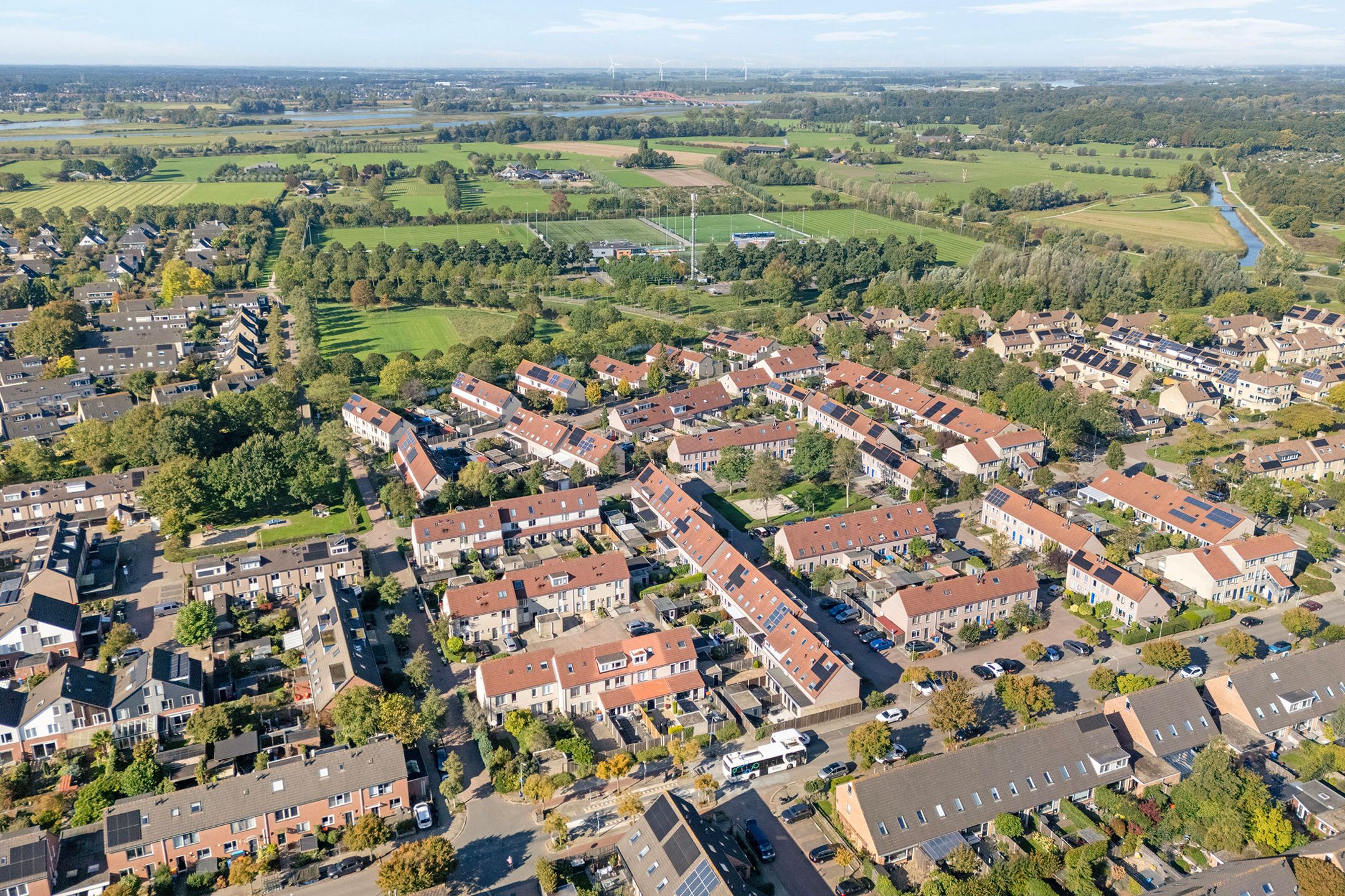 Foto 6 van Van Leeuwtemarke 14