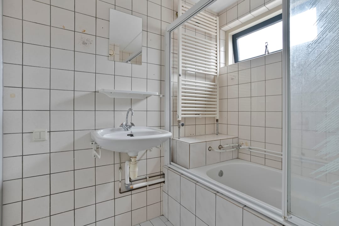 Foto 26 van Van Leeuwtemarke 14