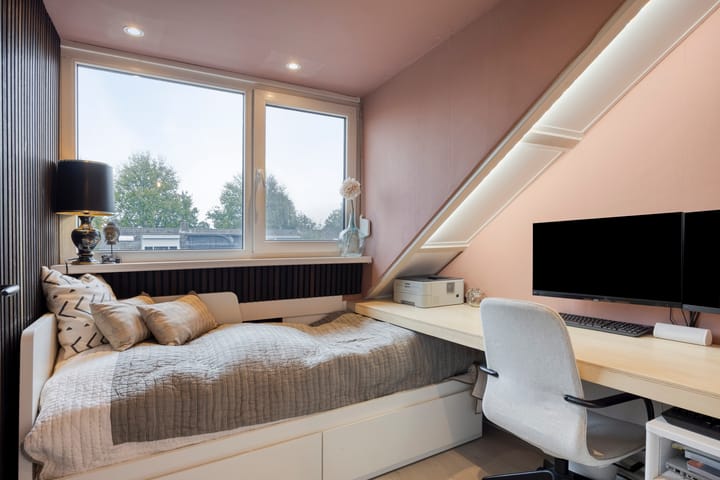 Photo 40 of Stijn Streuvelslaan 10