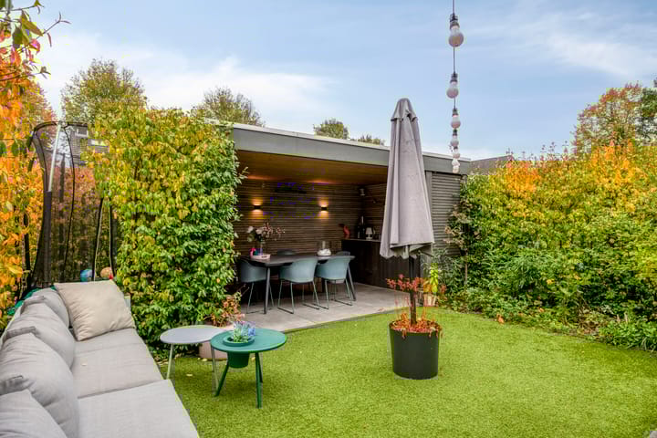 Photo 42 of Stijn Streuvelslaan 10