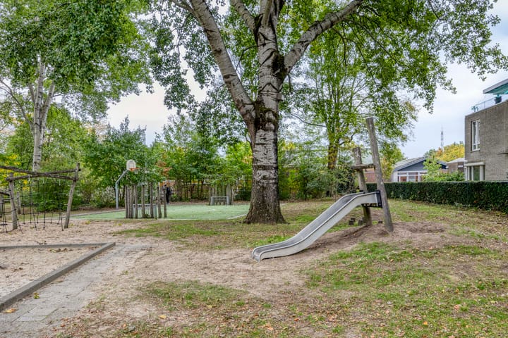 Photo 48 of Stijn Streuvelslaan 10