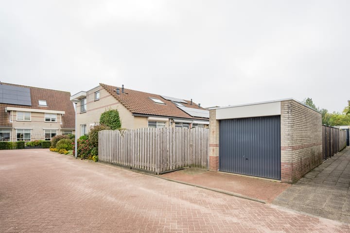 Photo 3 of Molenpark 18