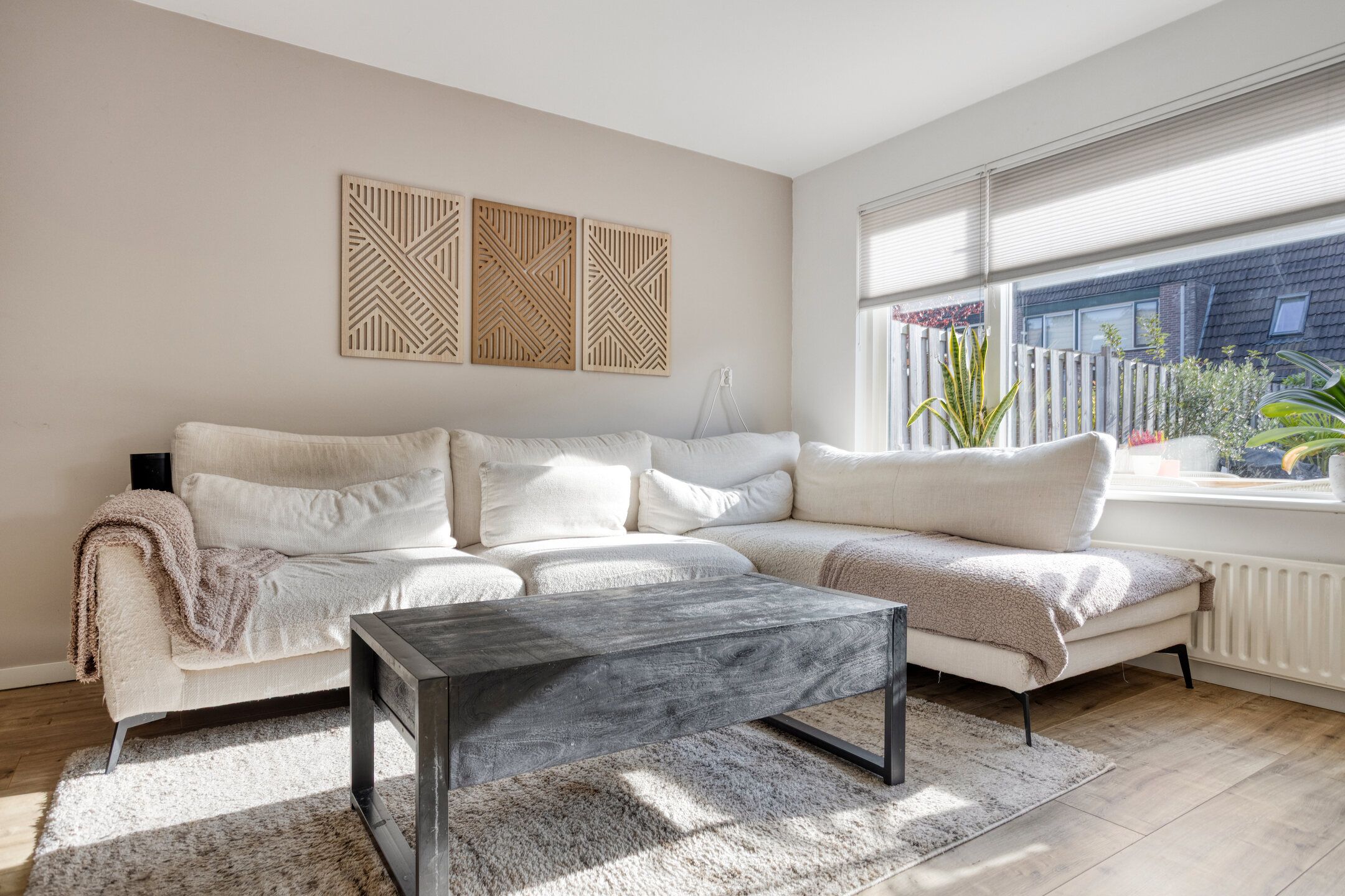 Foto 3 van Melkwit 7