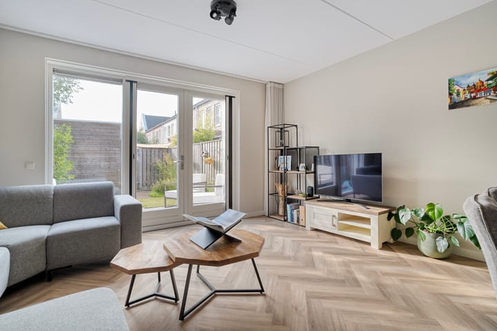 Photo 6 of Toutenburgstraat 18