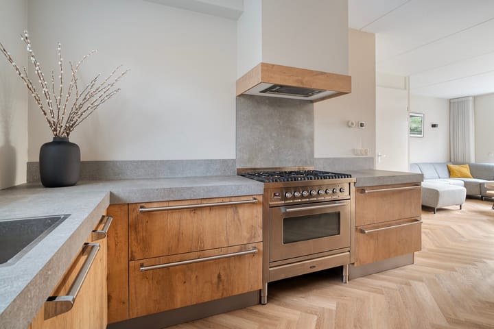 Photo 11 of Toutenburgstraat 18