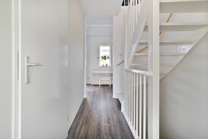 Photo 14 of Toutenburgstraat 18