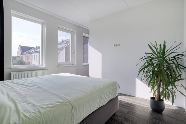 Photo 17 of Toutenburgstraat 18