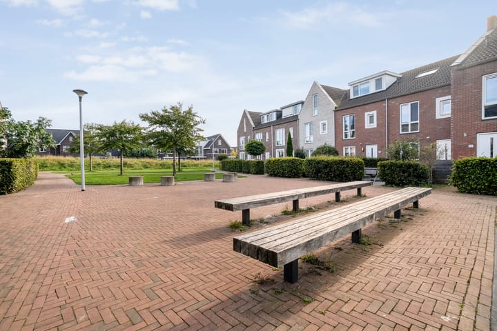 Photo 32 of Toutenburgstraat 18