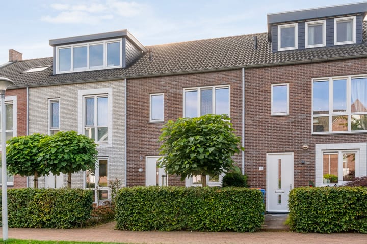 Photo 37 of Toutenburgstraat 18