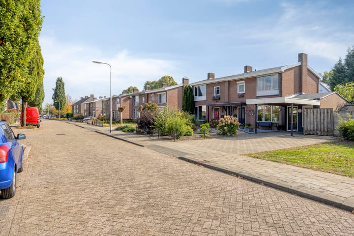 Photo 27 of Gerrit van der Veenstraat 211