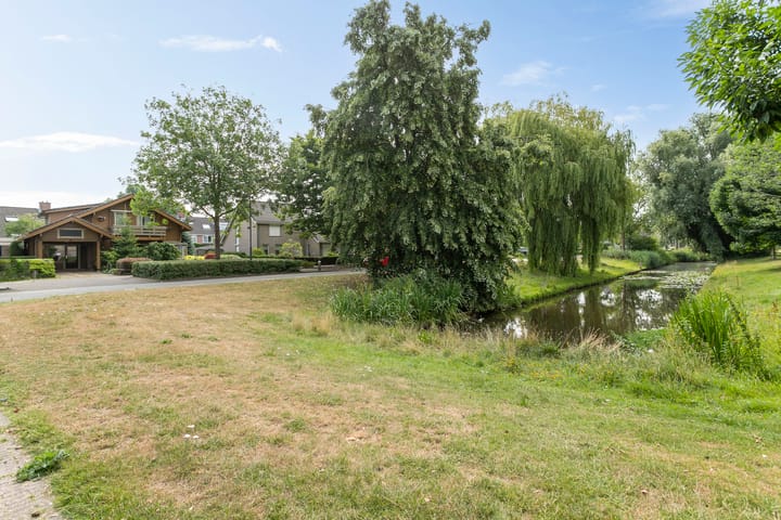 Foto 9 van Den Dries 23