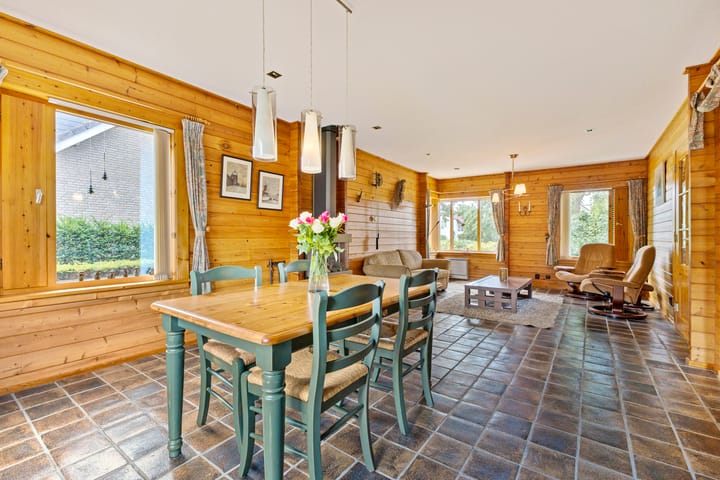 Foto 16 van Den Dries 23