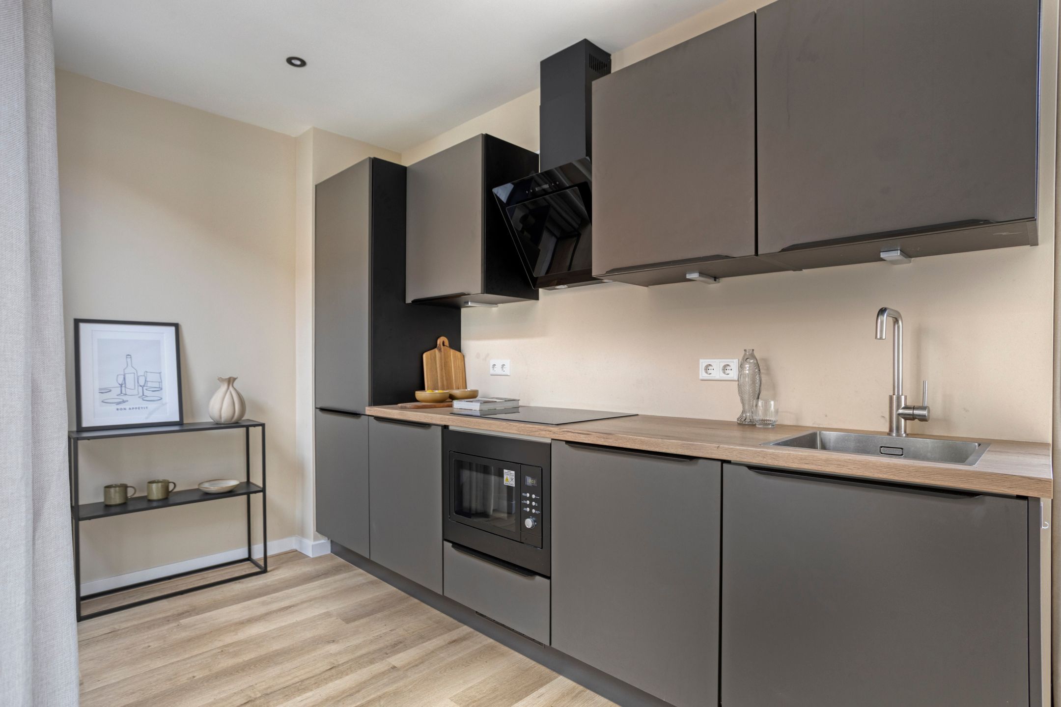 Photo 3 of Julianastraat 15-B