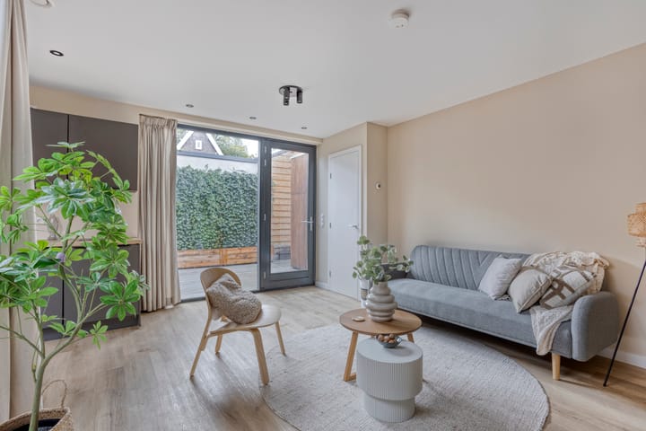 Foto 13 van Julianastraat 15-B